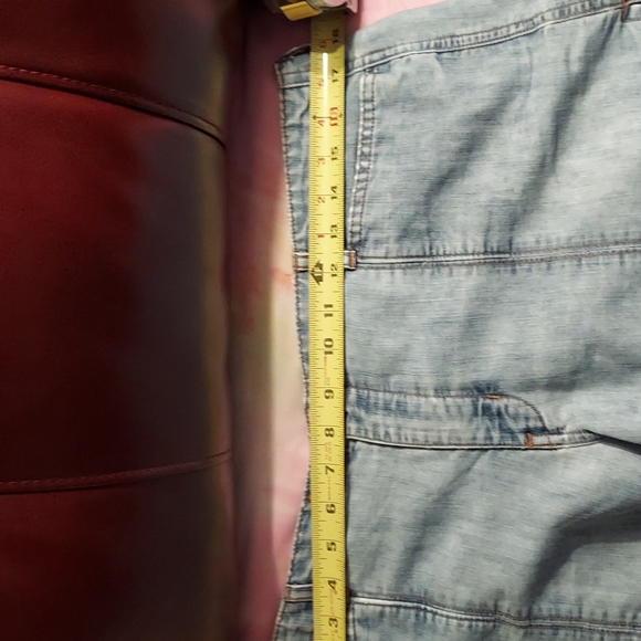 Abercrombie & Fitch shorts - Picture 3 of 3